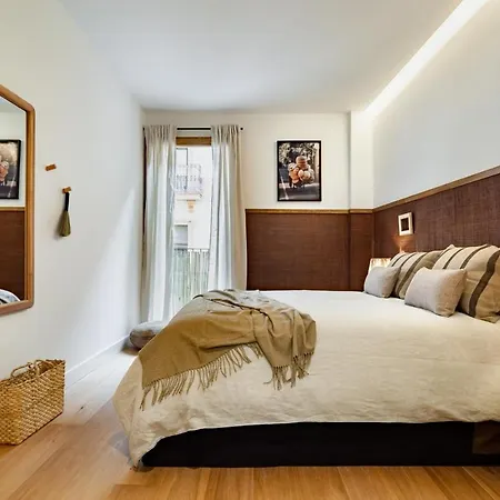 Spacest - Carrer De Josep Torres C * Barcelona